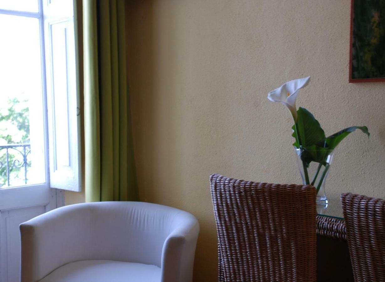 Hostal Zaragoza 혼다리비아 외부 사진